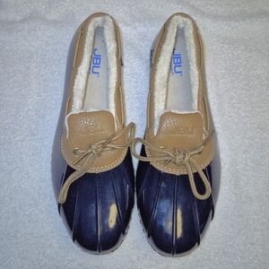 JBU Tan and Navy Duck Shoes